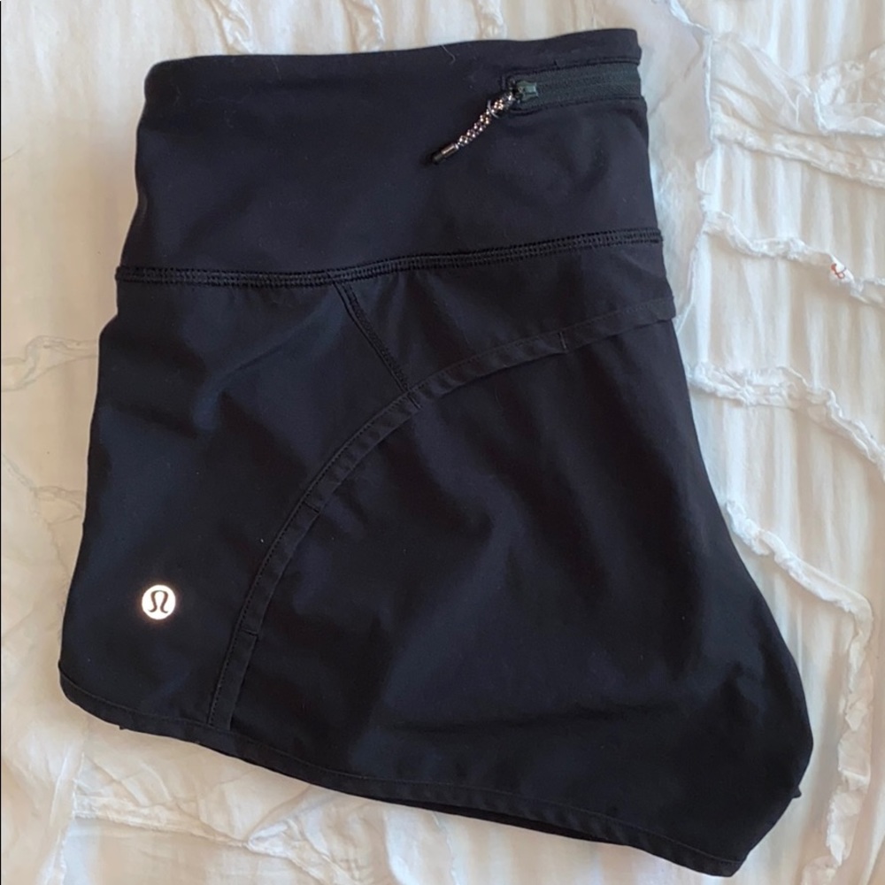 lululemon Speed Up Short Long 
4"